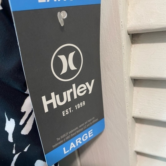 NWT Hurley size large floral tropical one piece swimsuit tummy control stretch - Picture 8 of 8